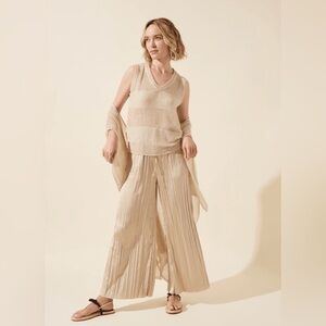 NWT Lysse pleated tan pants S